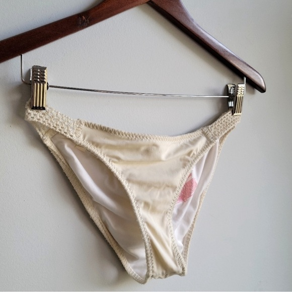 Victorias Secret Cream White Cheeky Bikini Bottoms - Picture 2 of 6